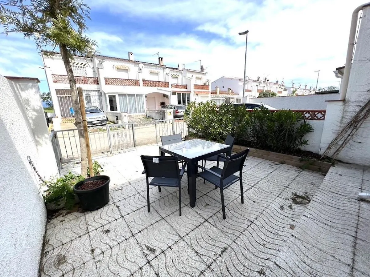 Semesterbostad Byblos 69A - Casa Con Piscina Comunitaria Empuriabrava Spanien